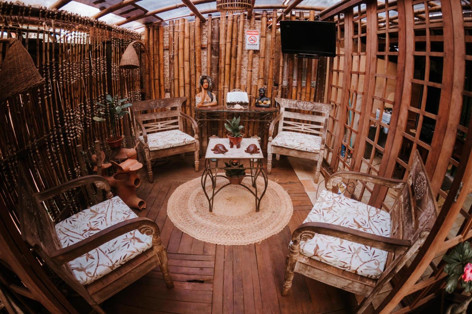 Doce Lar Hostel Noronha Fernando de Noronha Ngoại thất bức ảnh